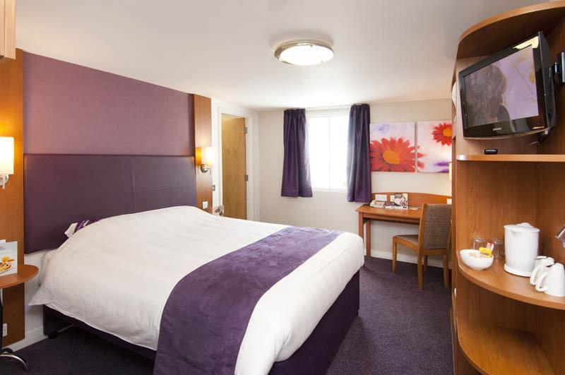 Premier Inn Гантінгдон Екстер'єр фото